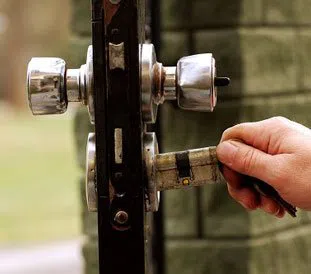 Lock Key Store Chicago, IL 312-288-7677 - 13-Re-Key-Locks